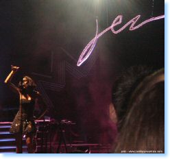 concertjenifer2011016.jpg