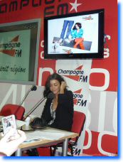 jenifer23-champagne-fm-2010.jpg